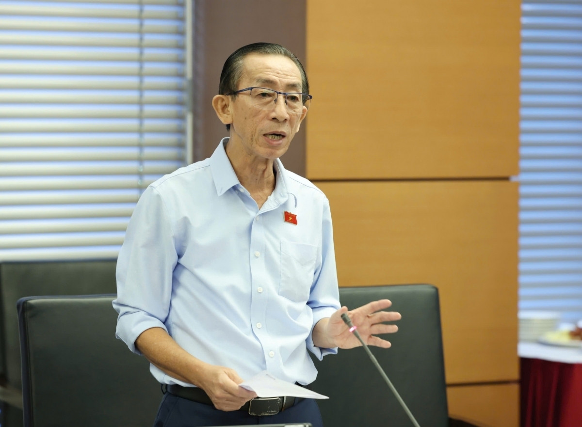 PGS.TS Trần Hoàng Ngân.