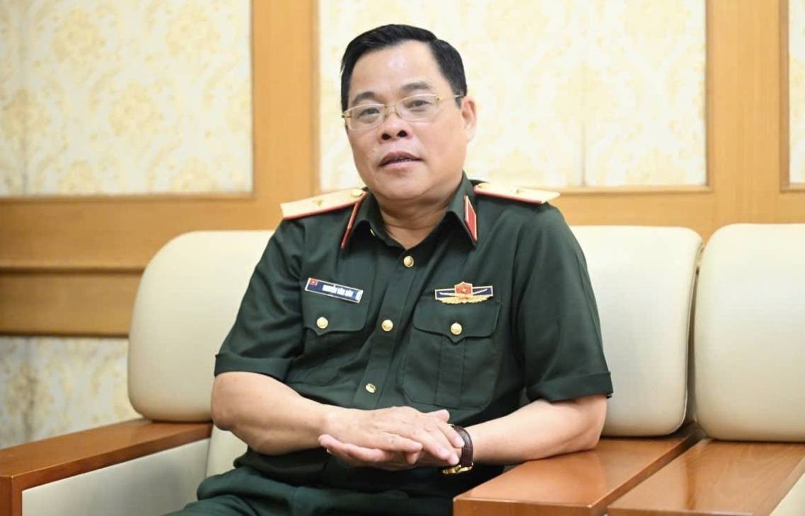 hoi nghi trung uong 4 tu chon nguoi den dung nguoi trong cong tac can bo hinh anh 2