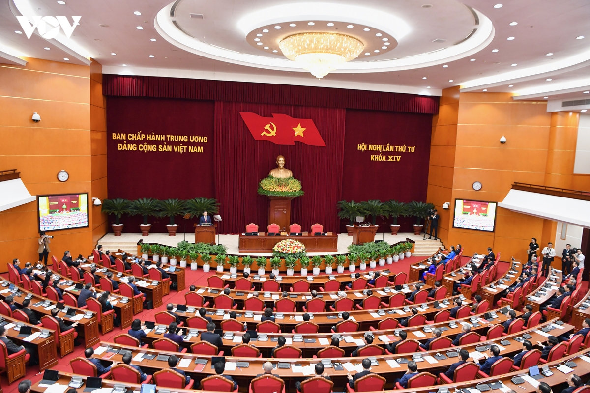 toan canh be mac hoi nghi lan thu 4 ban chap hanh trung uong Dang khoa xiv hinh anh 1