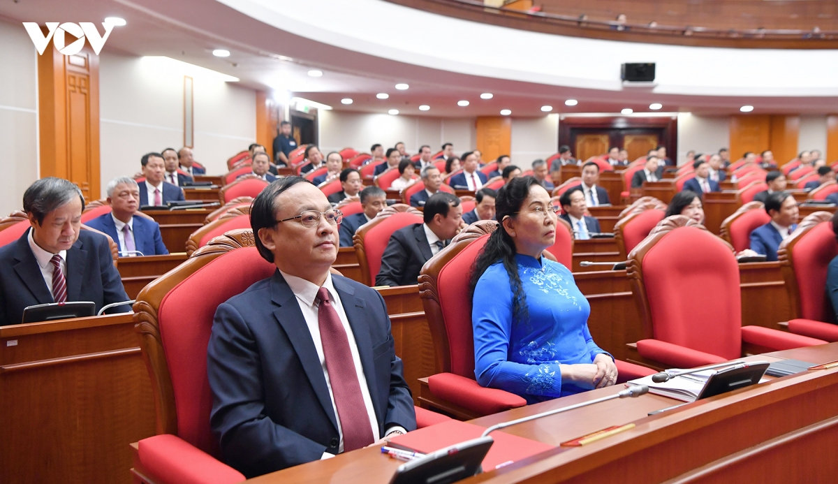 toan canh be mac hoi nghi lan thu 4 ban chap hanh trung uong Dang khoa xiv hinh anh 7
