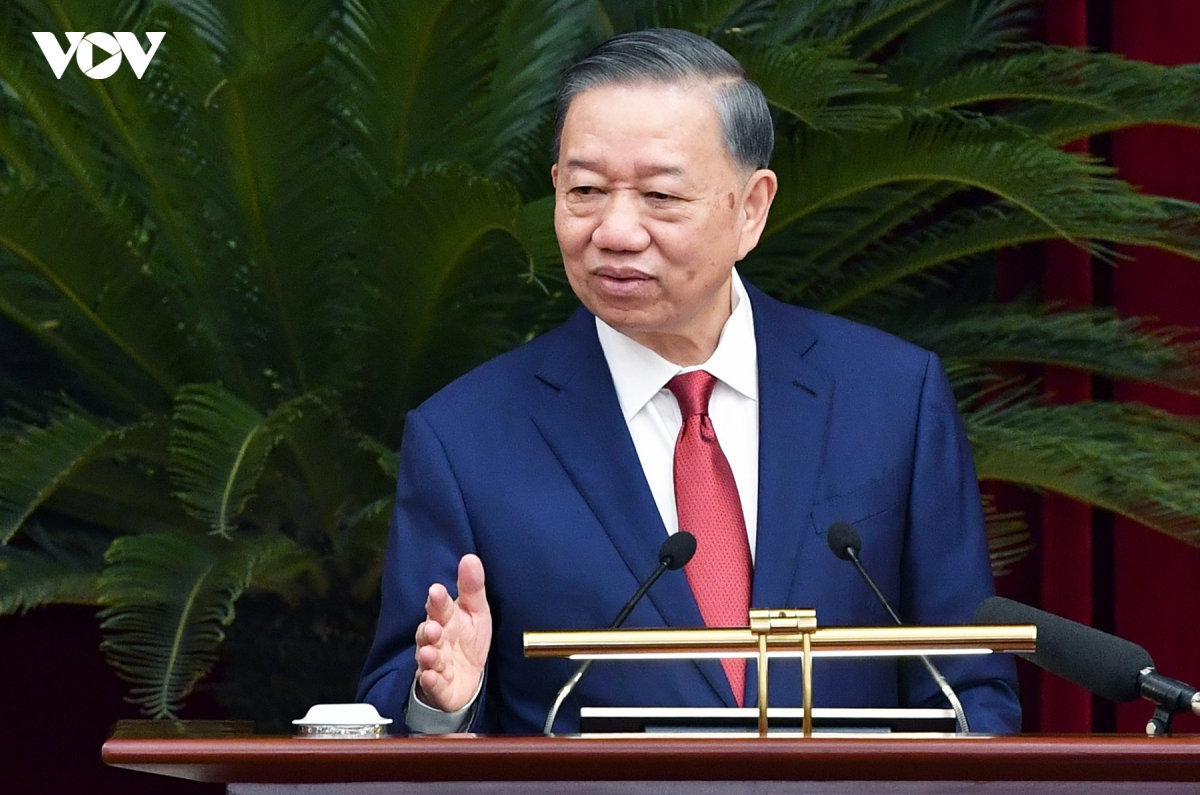toan canh be mac hoi nghi lan thu 4 ban chap hanh trung uong Dang khoa xiv hinh anh 5