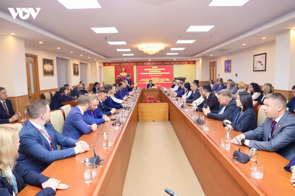 Ông nguyễn thanh nghị tiếp Đoàn cán bộ lãnh đạo liên bang nga hình ảnh 1 Ong nguyen thanh nghi tiep Doan can bo lanh dao lien bang nga hinh anh 1