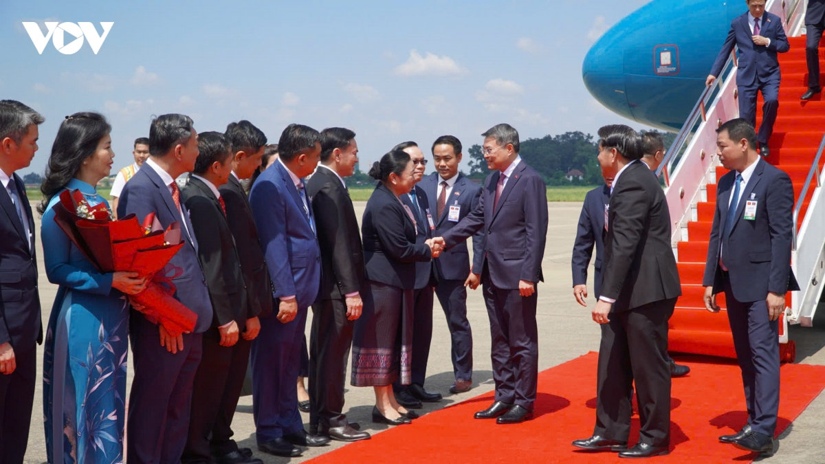 thu tuong le minh hung den vieng chan bat dau tham chinh thuc lao hinh anh 4