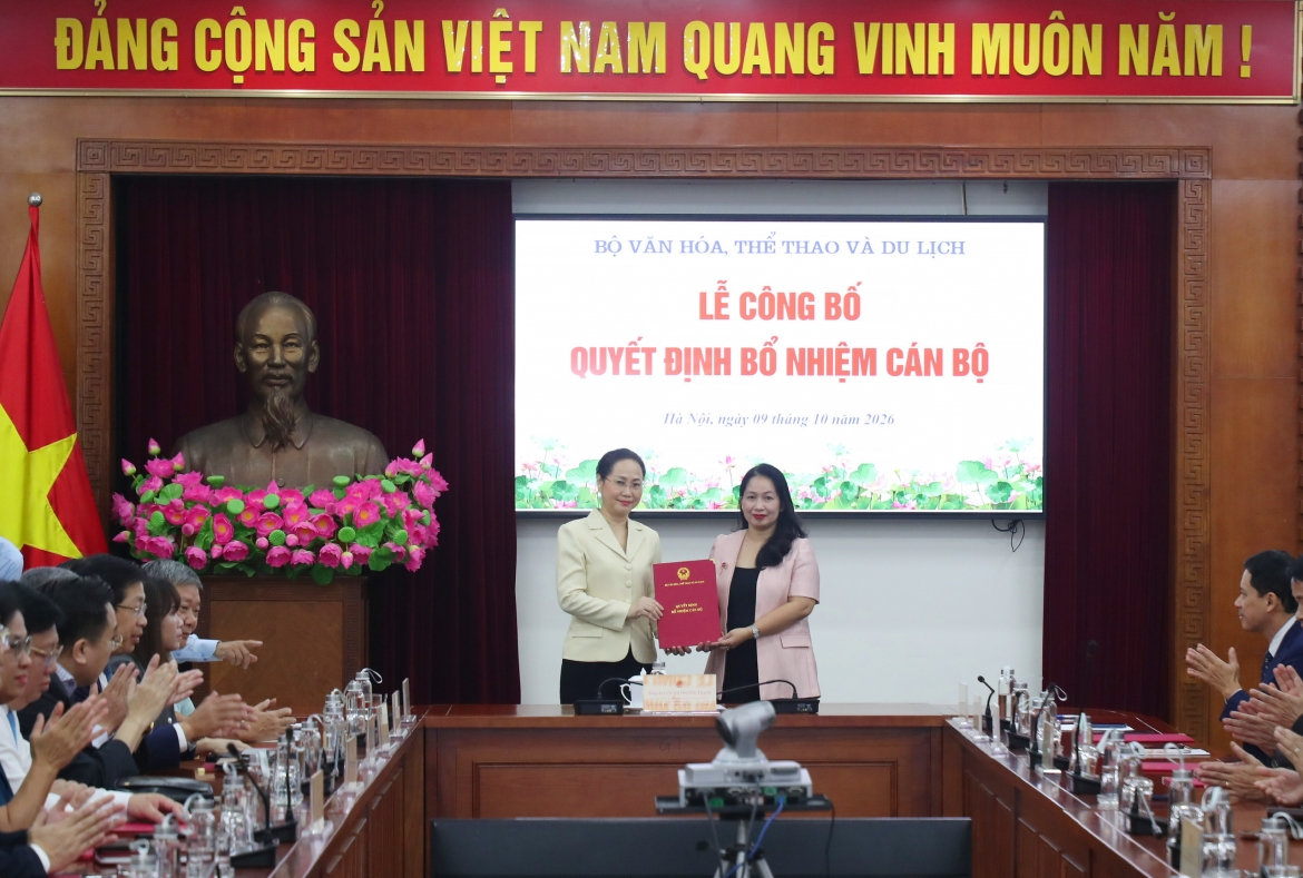 Ong le quang tu do lam cuc truong cuc bao chi, ong luu Dinh phuc lam cuc truong cuc xuat ban va thu vien hinh anh 4