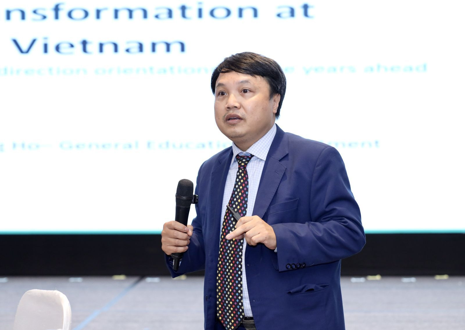Ông Tạ Ngọc Trí, Phó Vụ trưởng Vụ Giáo dục Phổ thông (Bộ GD&ĐT) tại phiên thảo luận mới đây.