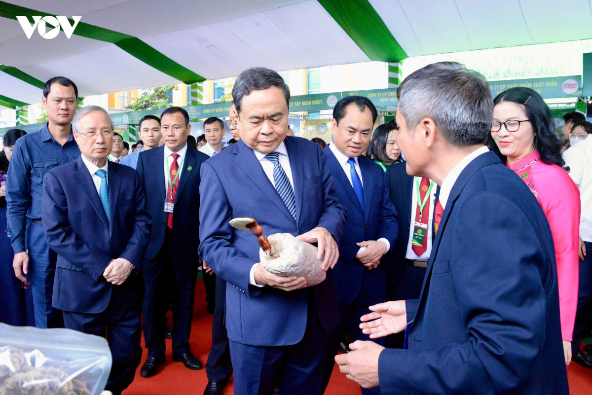 chu tich quoc hoi du le ky niem 70 nam thanh lap hoc vien nong nghiep viet nam hinh anh 7