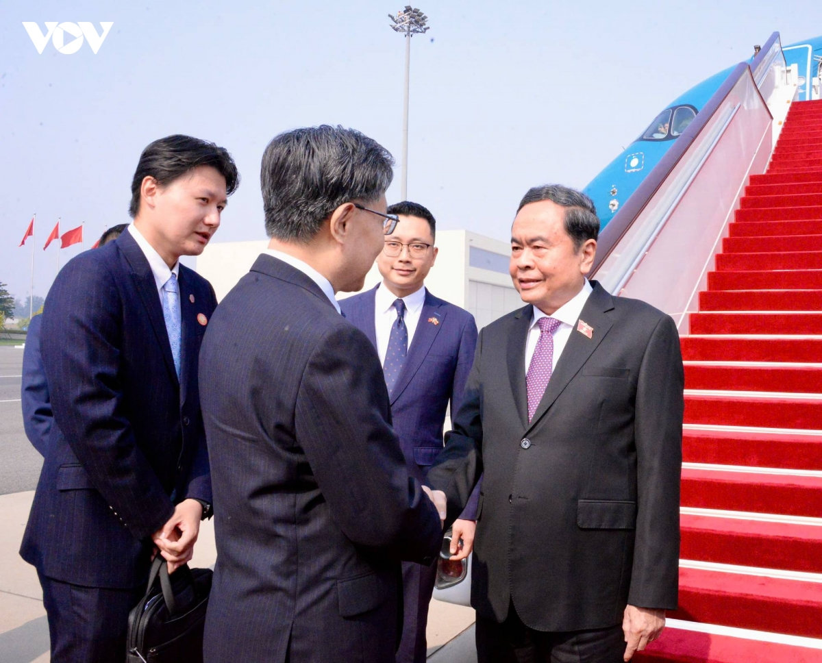 chủ tịch quốc hội đến thủ đô bắc kinh, bắt đầu chuyến thăm chính thức trung quốc hình ảnh 5 chu tich quoc hoi den thu do bac kinh, bat dau chuyen tham chinh thuc trung quoc hinh anh 5