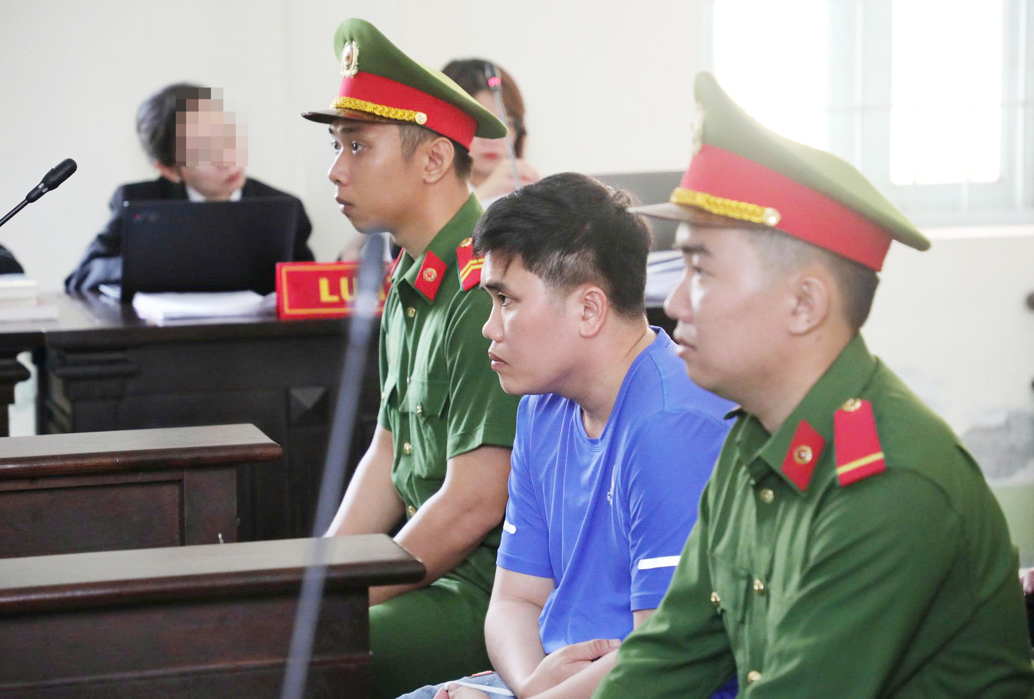 Nguyễn Văn Bảo Trung tại tòa. (Ảnh: A.X.)