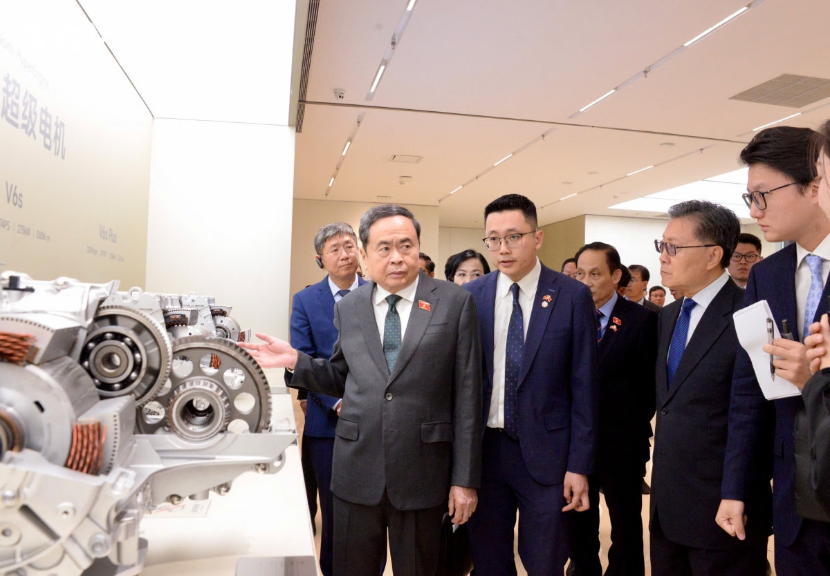 chủ tịch quốc hội mời gọi doanh nghiệp công nghệ trung quốc đầu tư tại việt nam hình ảnh 2 chu tich quoc hoi moi goi doanh nghiep cong nghe trung quoc dau tu tai viet nam hinh anh 2