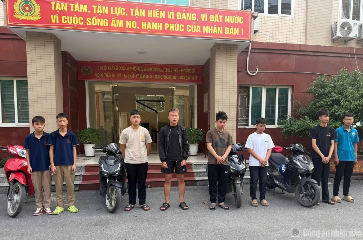 trieu tap nhom thanh thieu nien hen nhau qua tiktok len svD my Dinh dua xe hinh anh 1