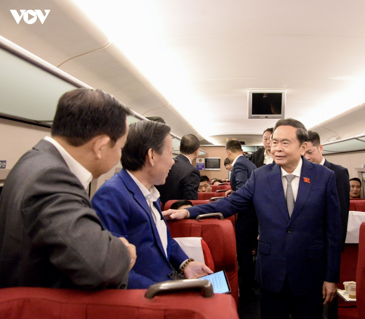 chu tich quoc hoi tham va lam viec tai thiem tay, trung quoc hinh anh 3
