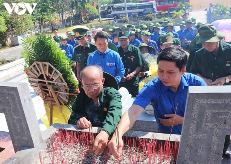 chính phủ tăng mức trợ cấp đối với thanh niên xung phong cơ sở ở miền nam hình ảnh 1 chinh phu tang muc tro cap doi voi thanh nien xung phong co so o mien nam hinh anh 1