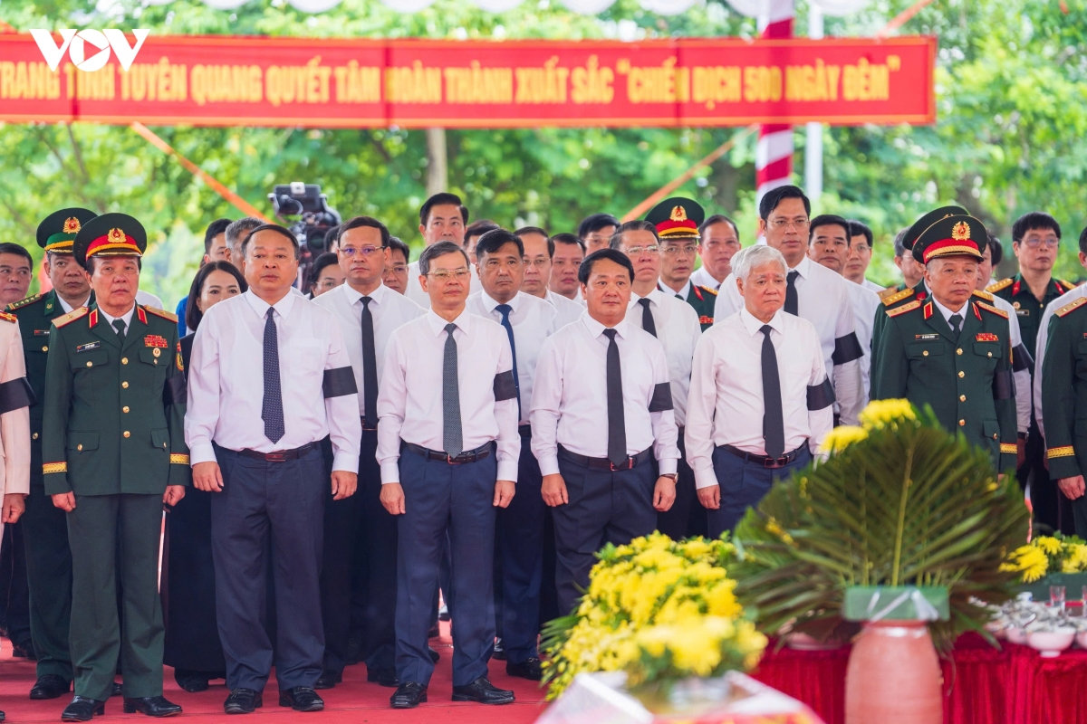 tuyên quang tổ chức an táng 93 hài cốt liệt sĩ tại nghĩa trang quốc gia vị xuyên hình ảnh 1 tuyen quang to chuc an tang 93 hai cot liet si tai nghia trang quoc gia vi xuyen hinh anh 1