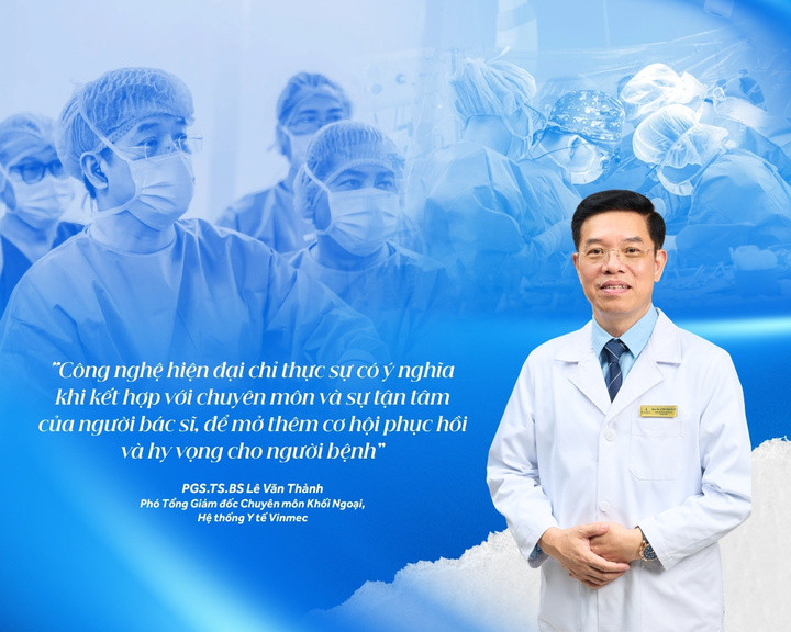 PGS.TS.BS Lê Văn Thành nhấn mạnh tầm quan trọng của việc kết hợp chuyên môn và công nghệ. (Ảnh: Vinmec)