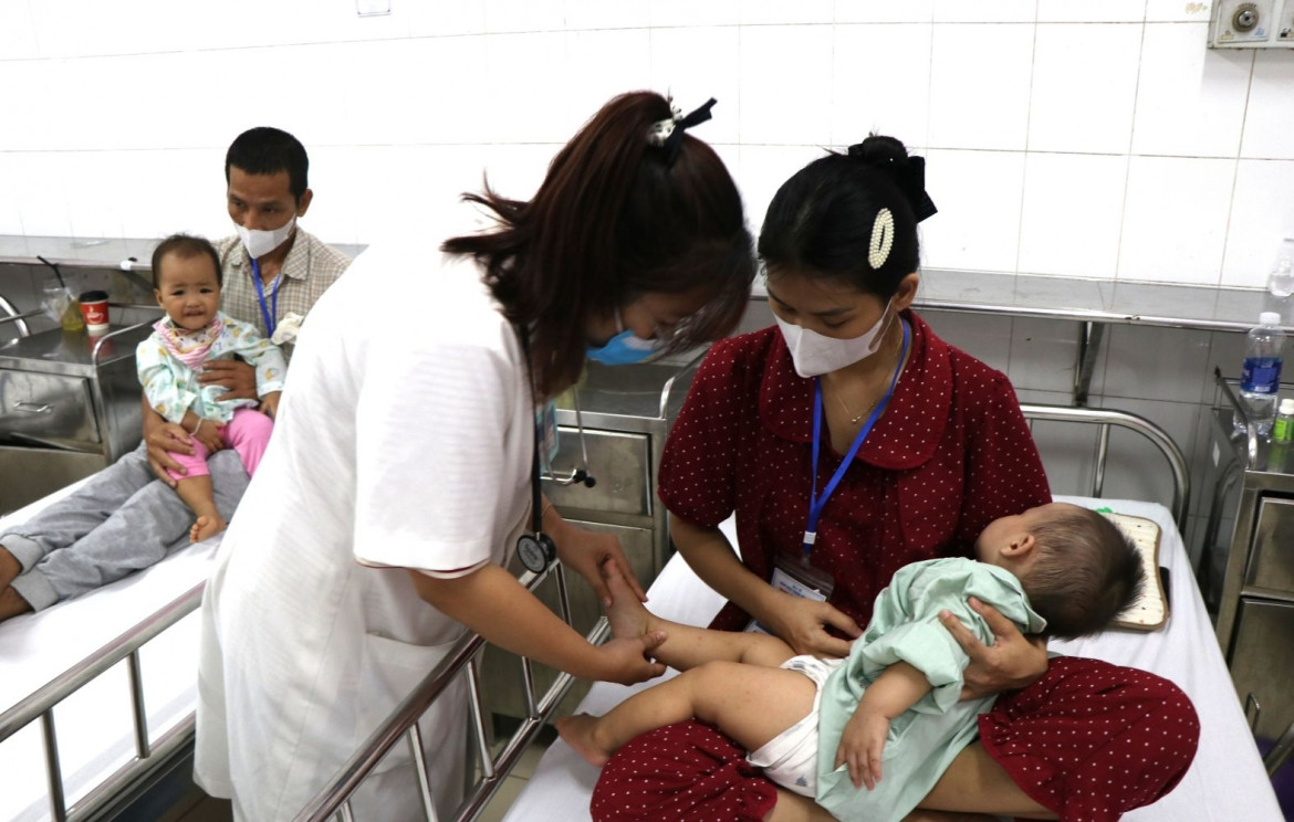bệnh giao mùa gia tăng, nhiều trẻ em ở huế nhập viện hình ảnh 3 benh giao mua gia tang, nhieu tre em o hue nhap vien hinh anh 3
