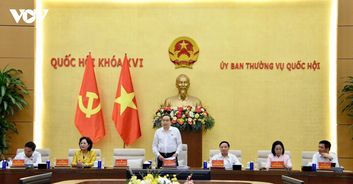 chủ tịch quốc hội không để các quy định lỗi thời tiếp tục cản trở sự phát triển hình ảnh 2 chu tich quoc hoi khong de cac quy dinh loi thoi tiep tuc can tro su phat trien hinh anh 2