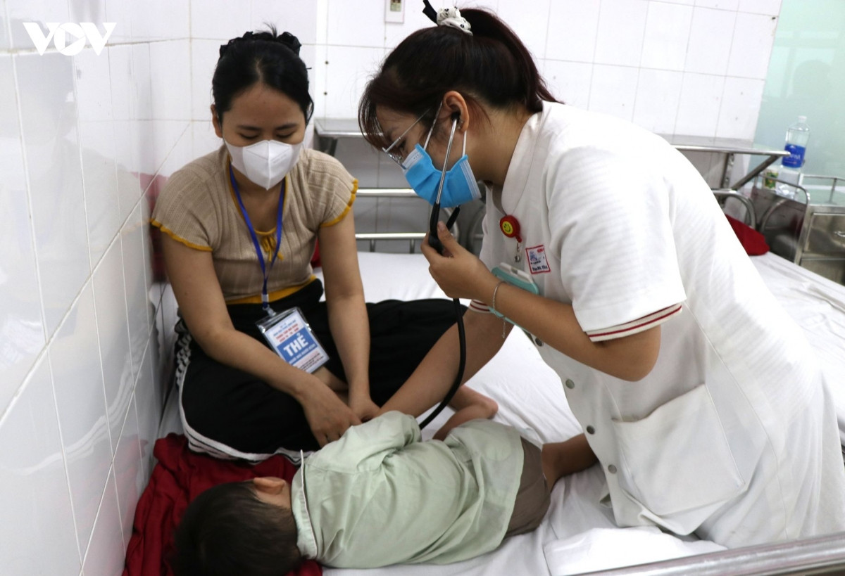bệnh giao mùa gia tăng, nhiều trẻ em ở huế nhập viện hình ảnh 1 benh giao mua gia tang, nhieu tre em o hue nhap vien hinh anh 1