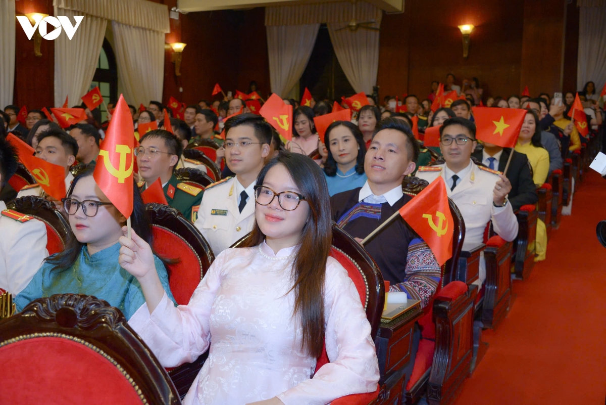 trao giai cuoc thi chinh luan bao ve nen tang tu tuong cua Dang nam 2026 hinh anh 7
