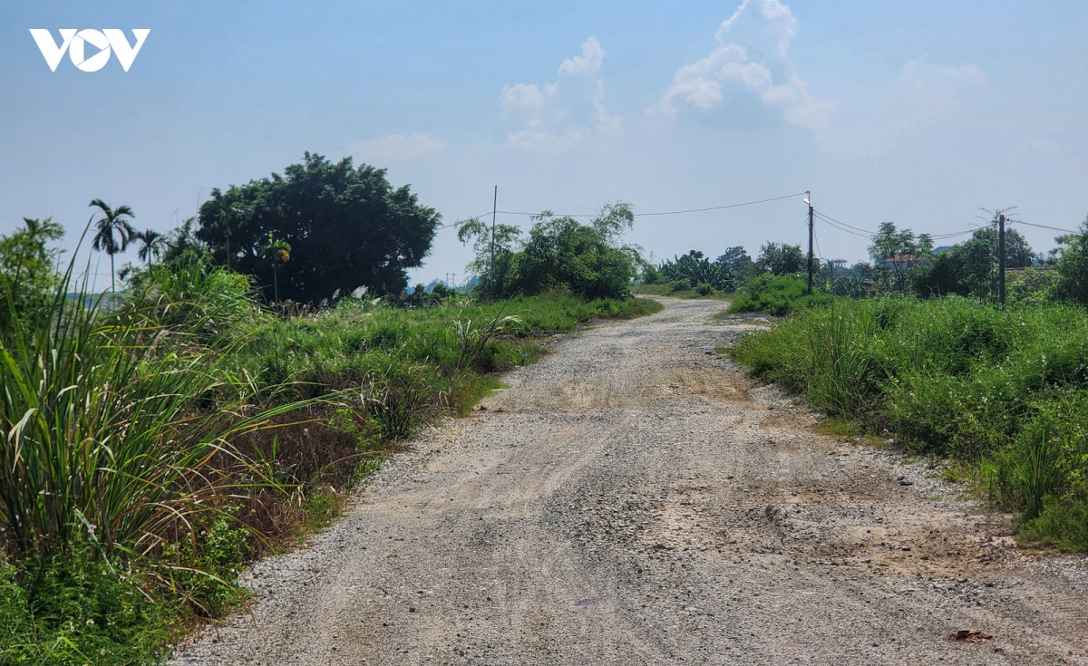 mat de song Day nut toac, cau xay xong nhung thieu duong ket noi o ninh binh hinh anh 17