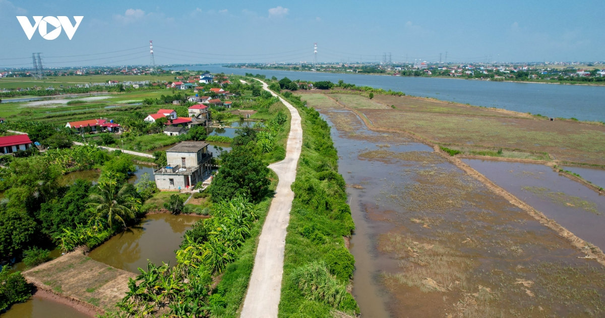 mat de song Day nut toac, cau xay xong nhung thieu duong ket noi o ninh binh hinh anh 19