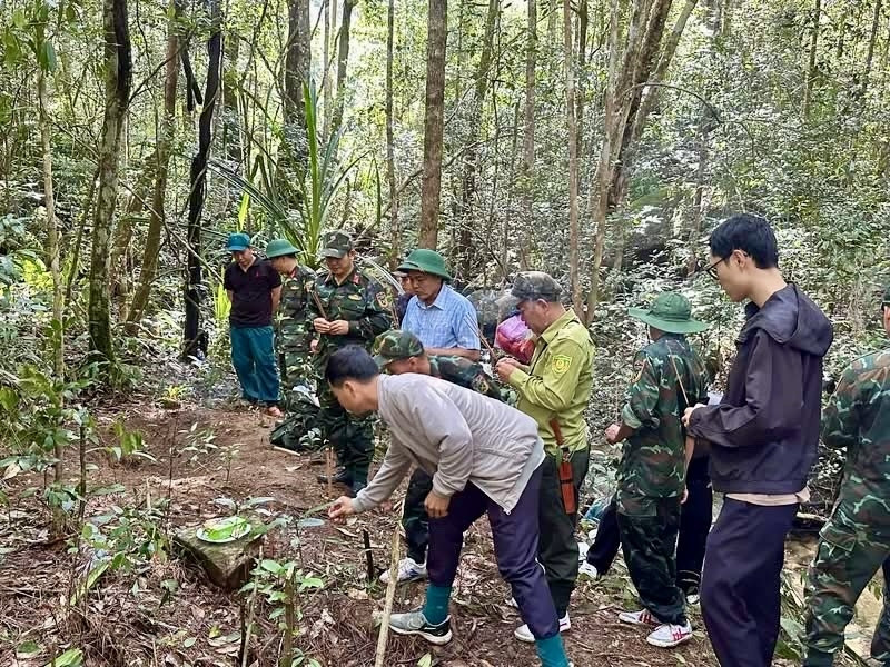Đắk lắk quy tập hài cốt 2 liệt sĩ tại căn cứ h9 trên núi chư yang sin hình ảnh 1 Dak lak quy tap hai cot 2 liet si tai can cu h9 tren nui chu yang sin hinh anh 1