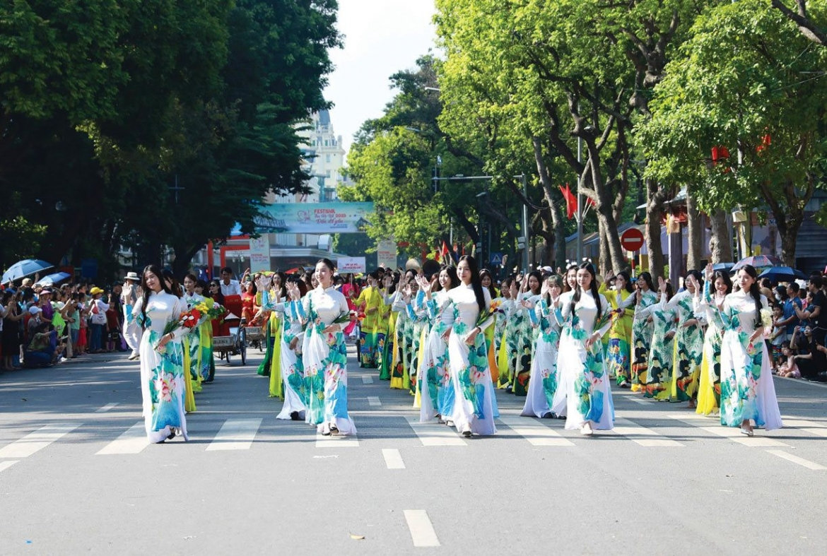 hà nội triển khai 10 mô hình xây dựng người thủ đô thanh lịch, văn minh hình ảnh 1 ha noi trien khai 10 mo hinh xay dung nguoi thu do thanh lich, van minh hinh anh 1