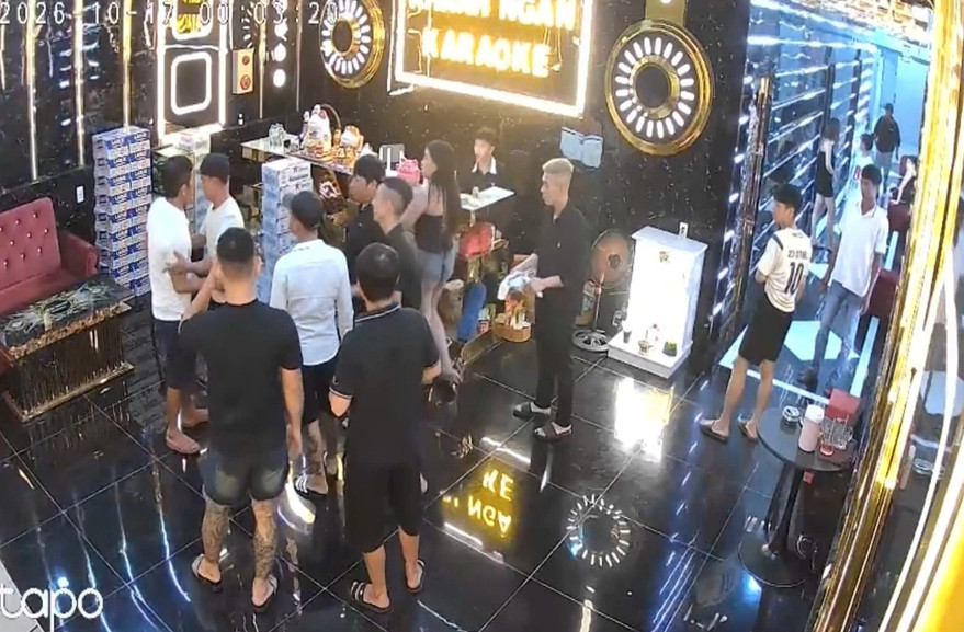 Ẩu đả trong quán karaoke, một người tử vong hình ảnh 1 Au da trong quan karaoke, mot nguoi tu vong hinh anh 1