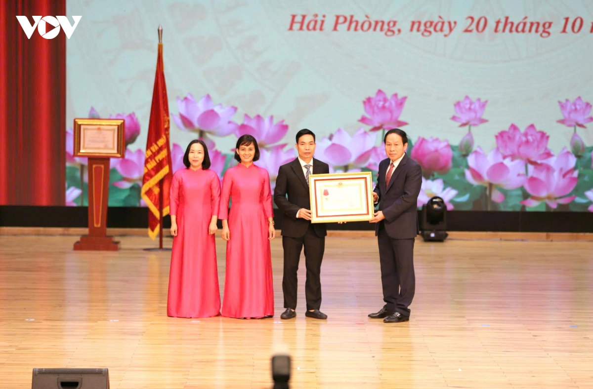 kỷ niệm 80 năm ngày chủ tịch hồ chí minh lần đầu tiên về thăm hải phòng hình ảnh 4 ky niem 80 nam ngay chu tich ho chi minh lan dau tien ve tham hai phong hinh anh 4