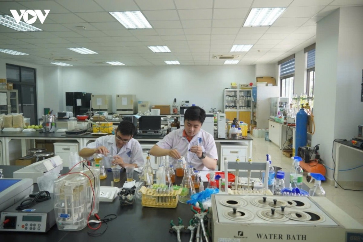 tháo gỡ điểm nghẽn thể chế, giải phóng nguồn lực phát triển hình ảnh 1 thao go diem nghen the che, giai phong nguon luc phat trien hinh anh 1