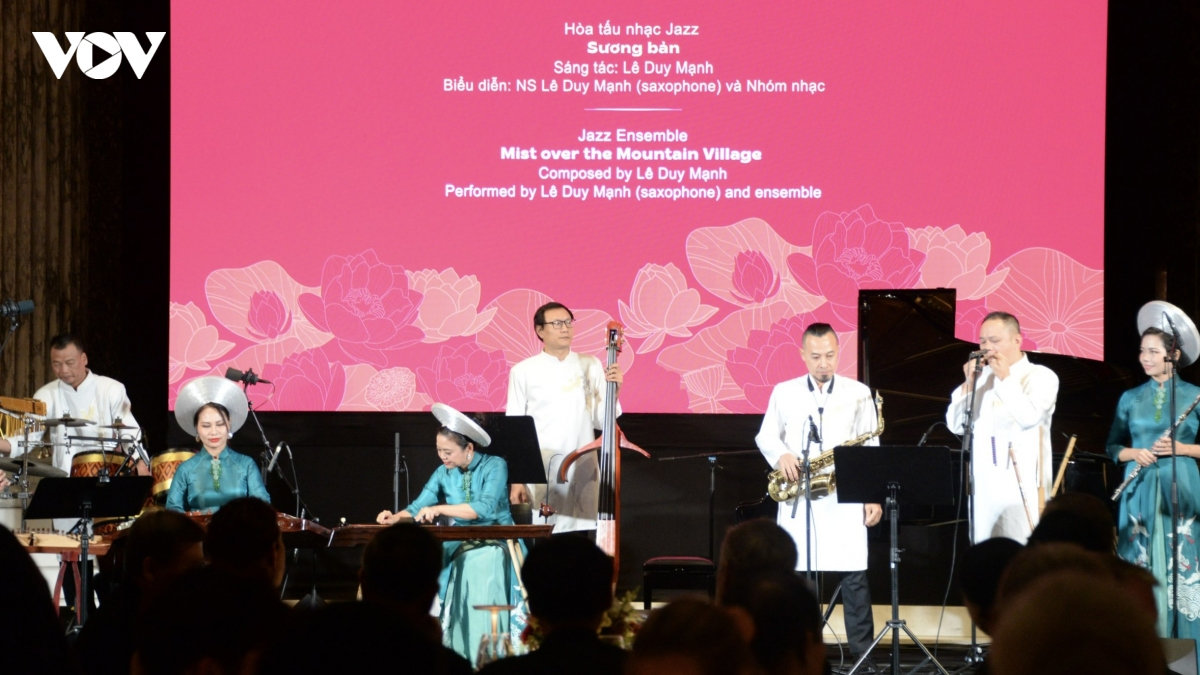 dau an chuyen tham Dan mach cua tong bi thu, chu tich nuoc to lam va phu nhan hinh anh 21