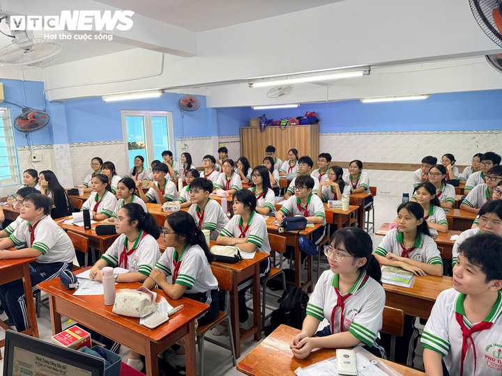 Học sinh lớp 5, 9, 12 sẽ kiểm tra cuối kỳ bằng đề chung. (Ảnh minh họa)