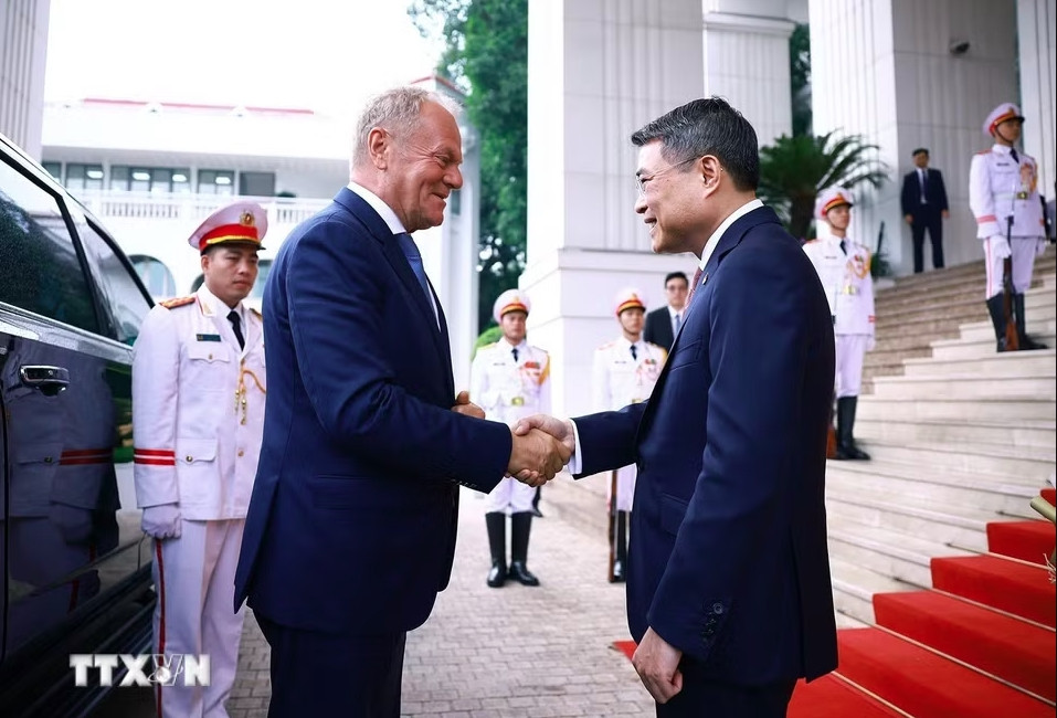 thu tuong le minh hung chu tri le don va hoi dam voi thu tuong ba lan hinh anh 1