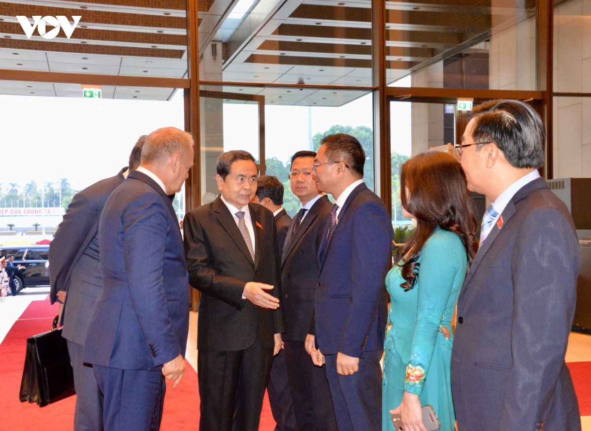 chu tich quoc hoi tran thanh man hoi kien thu tuong ba lan hinh anh 3