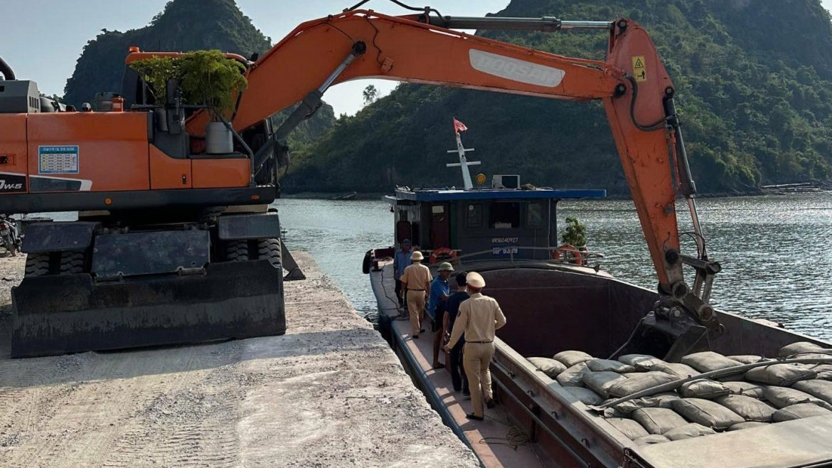 xử phạt hàng loạt bến thủy vi phạm, tổng số tiền gần 1 tỷ đồng hình ảnh 1 xu phat hang loat ben thuy vi pham, tong so tien gan 1 ty dong hinh anh 1