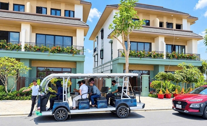 Người mua nhà nên tìm các sản phẩm phù hợp thay vì giữ tiền và chờ giá giảm. (Ảnh: Đại Việt)