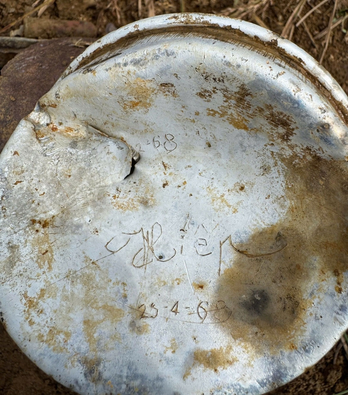 phat hien hai cot liet si cung ky vat trong khu vuc nha dan o Dong nai hinh anh 3