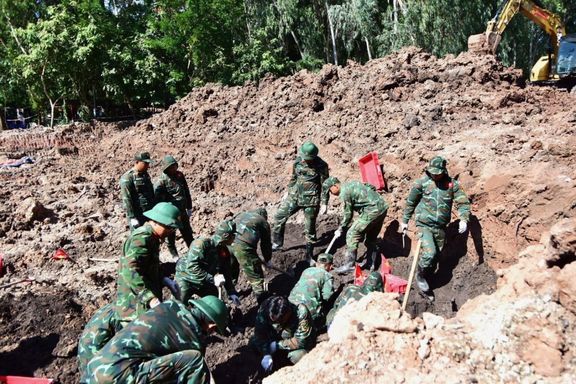 phát hiện 6 hài cốt liệt sĩ tại công viên lê thị riêng hình ảnh 1 phat hien 6 hai cot liet si tai cong vien le thi rieng hinh anh 1
