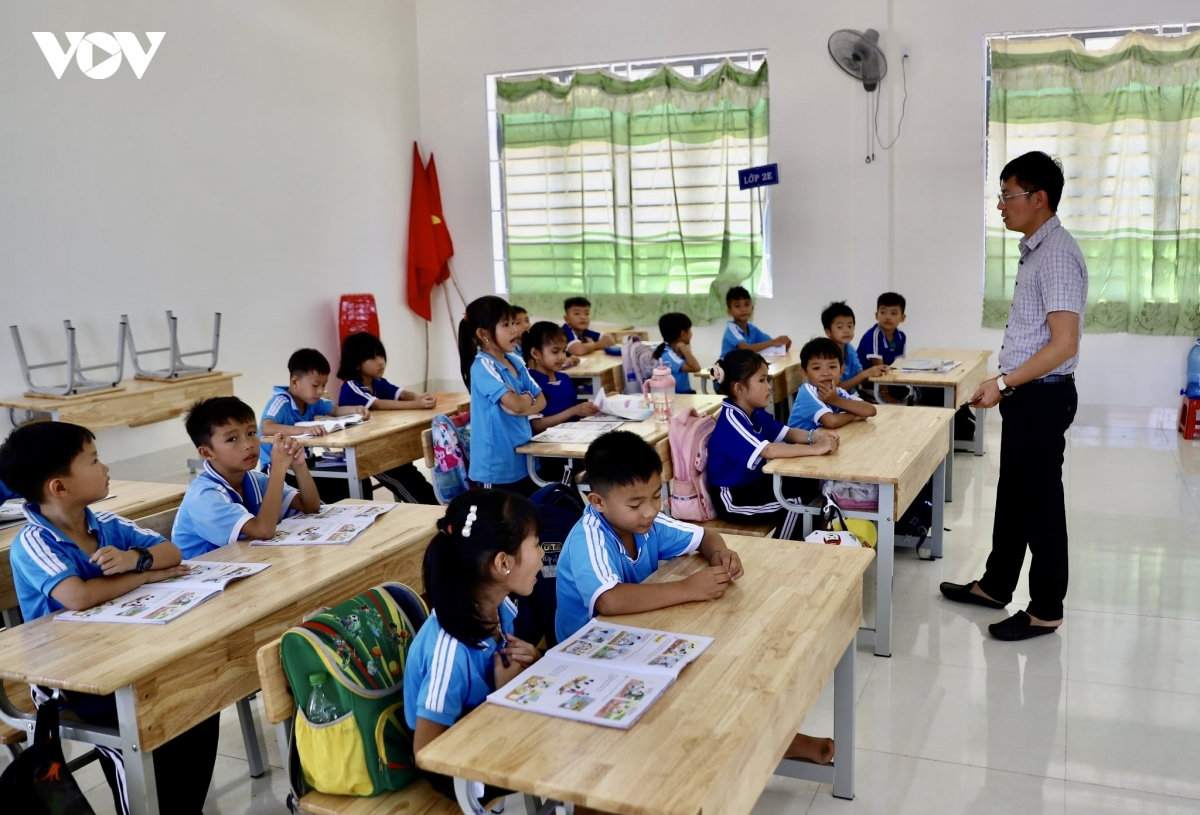 truong noi tru hoat dong nua hoc ky, hoc sinh van chua duoc o noi tru hinh anh 4