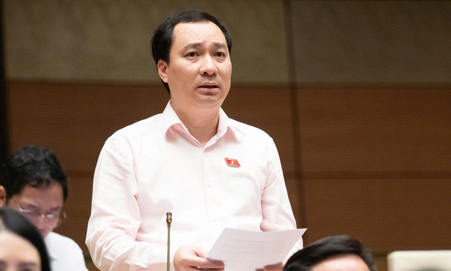 Đại biểu Quốc hội Vũ Văn Tiến.