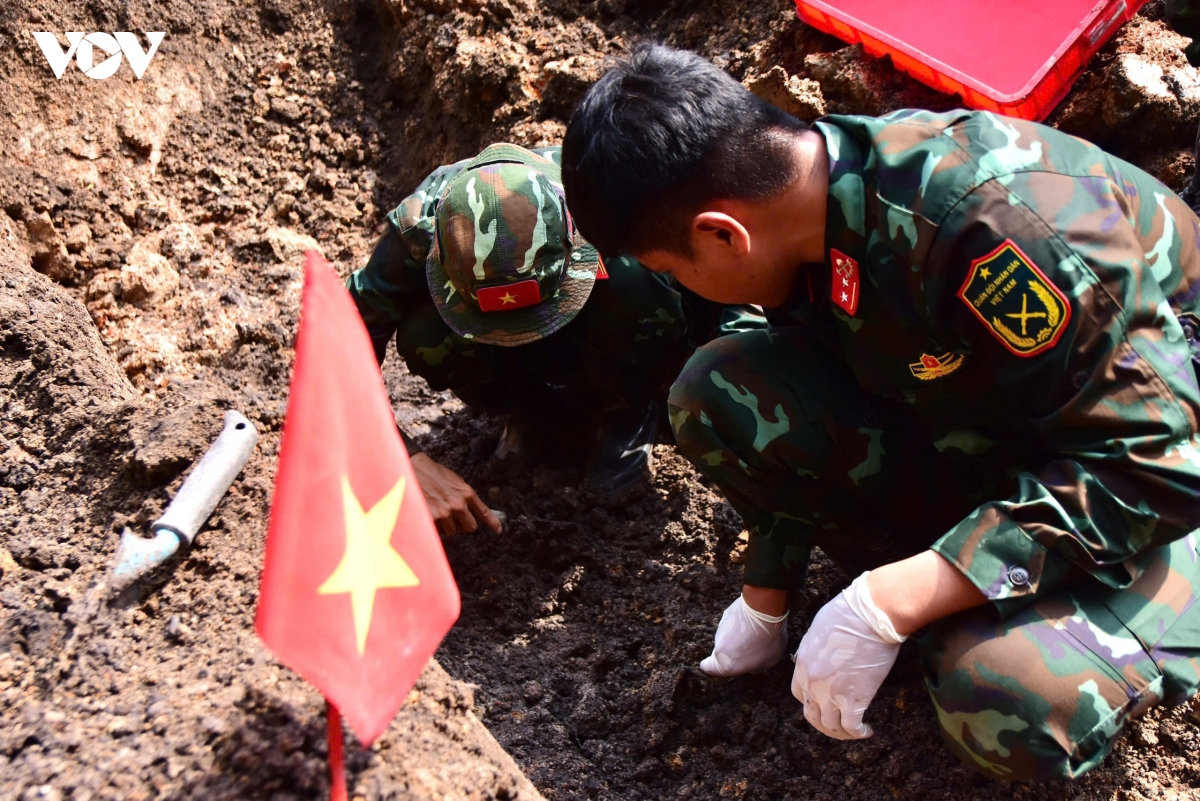 Đợt 2 tìm kiếm tại công viên lê thị riêng phát hiện 141 hài cốt liệt sĩ hình ảnh 1 Dot 2 tim kiem tai cong vien le thi rieng phat hien 141 hai cot liet si hinh anh 1