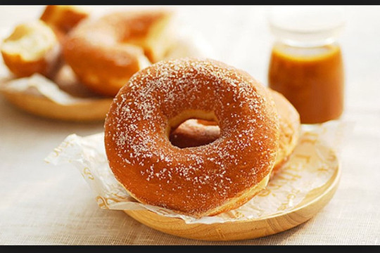Chỉ mất 10 phút với bí quyết làm bánh Donut siêu ngon