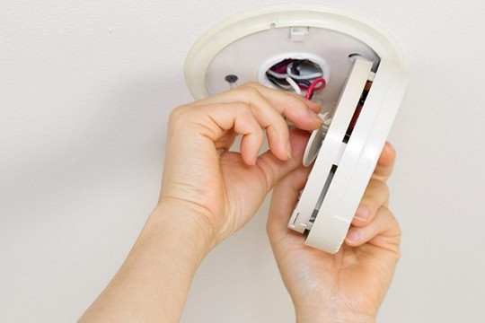Lưu ý khi sử dụng và vệ sinh đầu báo khói 