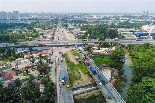 Năm 2025, TP.HCM phấn đấu tỷ lệ đất giao thông trên 15%, mật độ đường giao thông 2,5 km/km2 