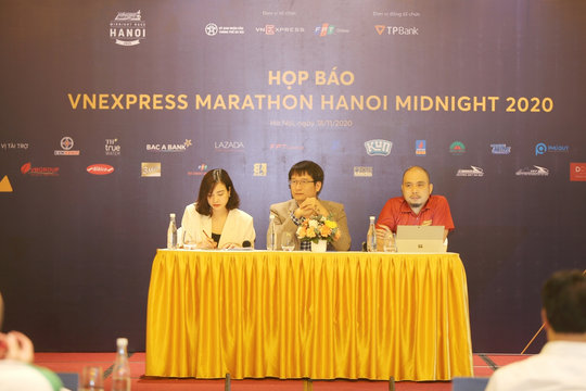 Cảm nhận đêm đông thủ đô cùng giải chạy đêm VnExpress Marathon Hanoi Midnight 2020