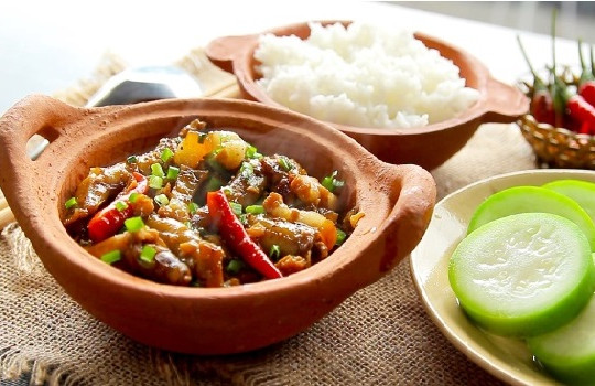 Món ngon dễ làm: Cá bống kho thịt ba chỉ đậm vị, hao cơm