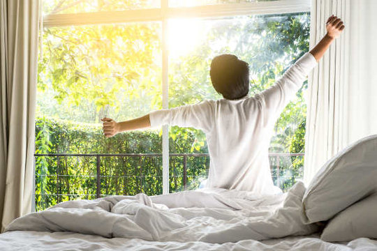 Mẹo nhỏ này sẽ giúp bạn thức dậy sớm vào buổi sáng