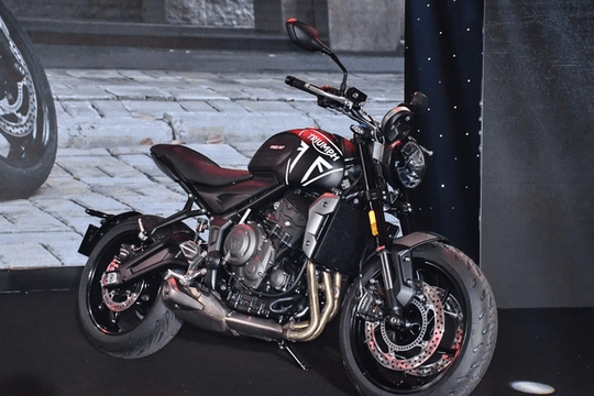 Chi tiết Triumph Trident 660 giá 270 triệu đồng tại Việt Nam