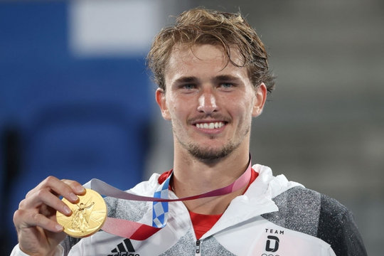 Alexander Zverev không tin là mình đã giành HCV Olympic Tokyo 2020