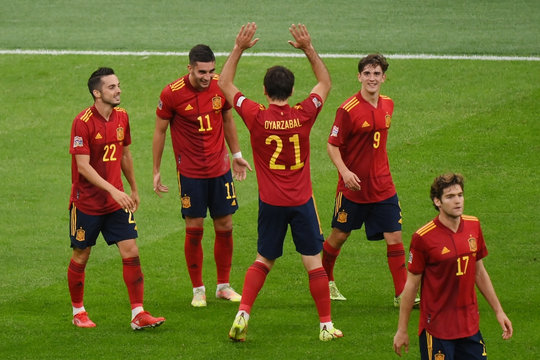 Thắng dễ Italia, Tây Ban Nha vào chung kết Nations League 2020/2021