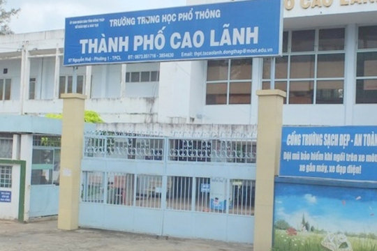 Đồng Tháp xem xét kỷ luật thầy giáo vụ lộ video clip phản cảm